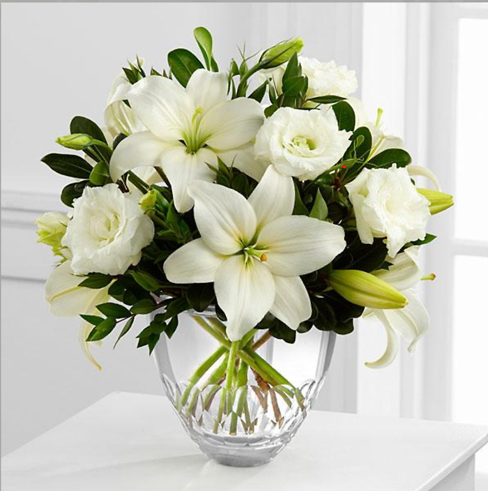 The White Eleganceâ?¢ Bouquet by Vera Wang