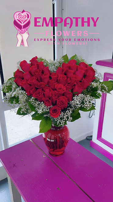 Heart Shape Red Roses Bouquet Premium
