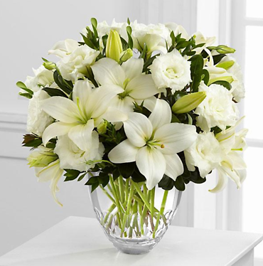 The White Eleganceâ?¢ Bouquet by Vera Wang