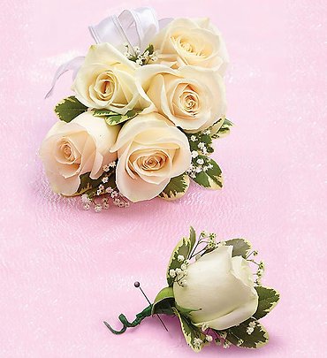 White Rose Corsage &amp; Boutonni&egrave;re